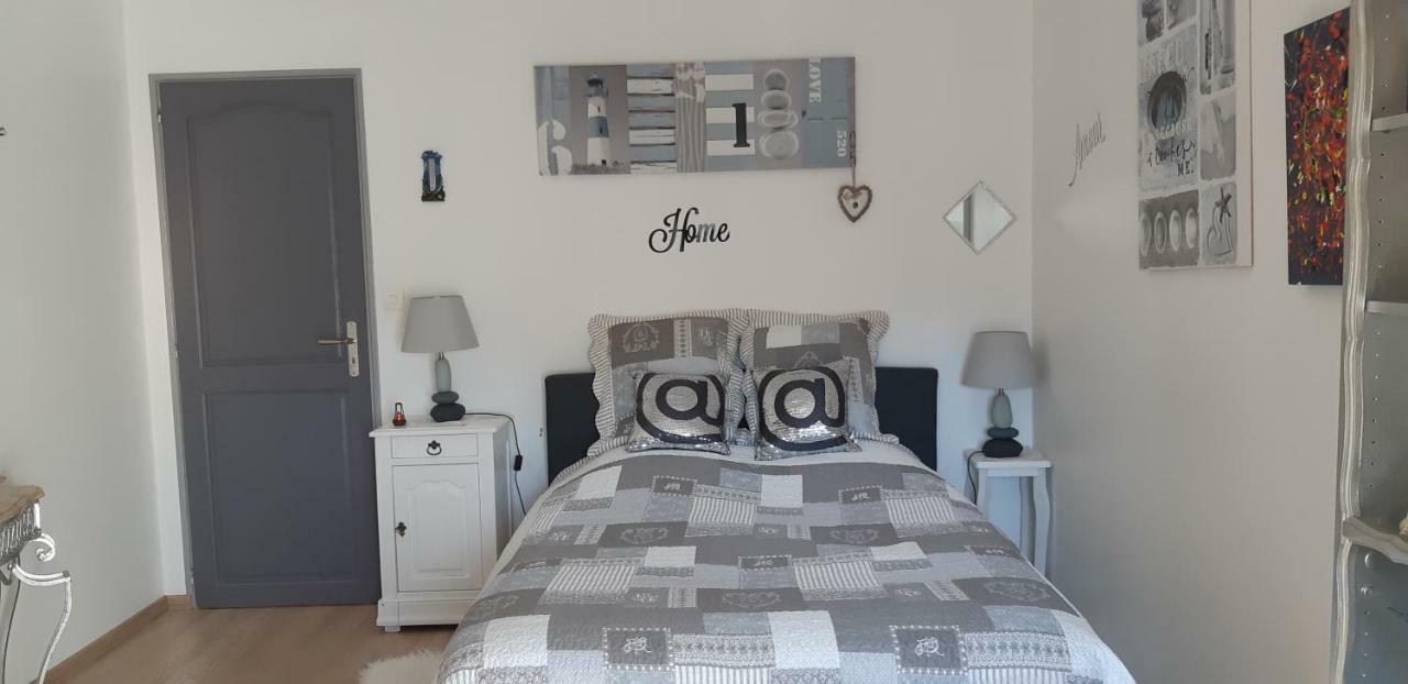 Les Orchidees Chambre Hotes Futuroscope Chasseneuil Poitiers Jaunay-Clan Bagian luar foto